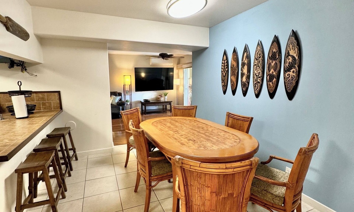 Waikoloa Village Apartment | 1 Huge Unit 6 Bed 4 Bath Condo in Waikoloa Village