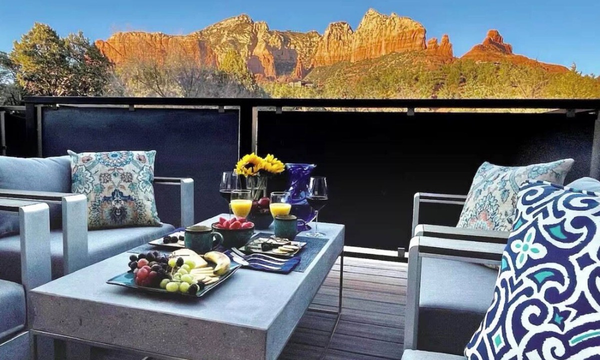 Uptown Sedona House | 180 DEGREE VIEWS OF THE RED ROCKS W/3 MASTER EnSuite BEDROOMS, VIEWS GALORE!
