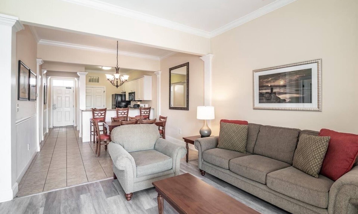Litchfield by the Sea Hotel | 3 Coastal Suites w/Full Kitchen + Pools & Bike Trails near Lowcountry Zoo