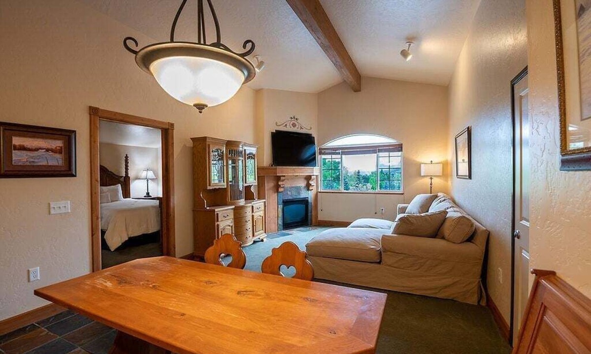 Zermatt Villa | 3055/57 | 2BR Upscale Villa | Near Park City Ski