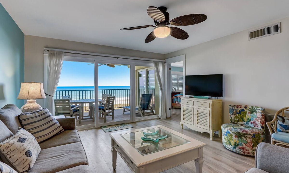 Fernandina Beach Condo | 4th Floor, 2 Bed/2 Bath Oceanfront condo sleeps 6. Beach view balcony & pool