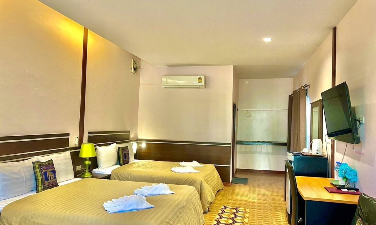 Chumphon Hotel | Banana Place Resort