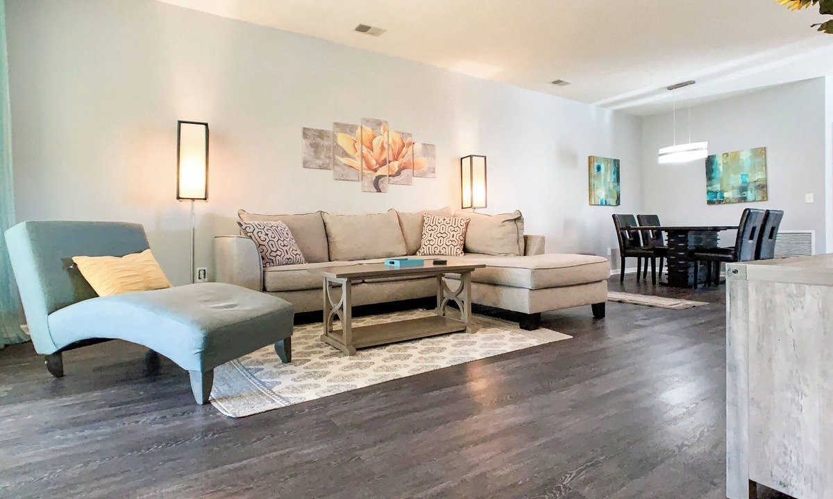 Red Hill Condo | BEAUTIFULLY CONDO IN LEGENDS GOLF RESORT