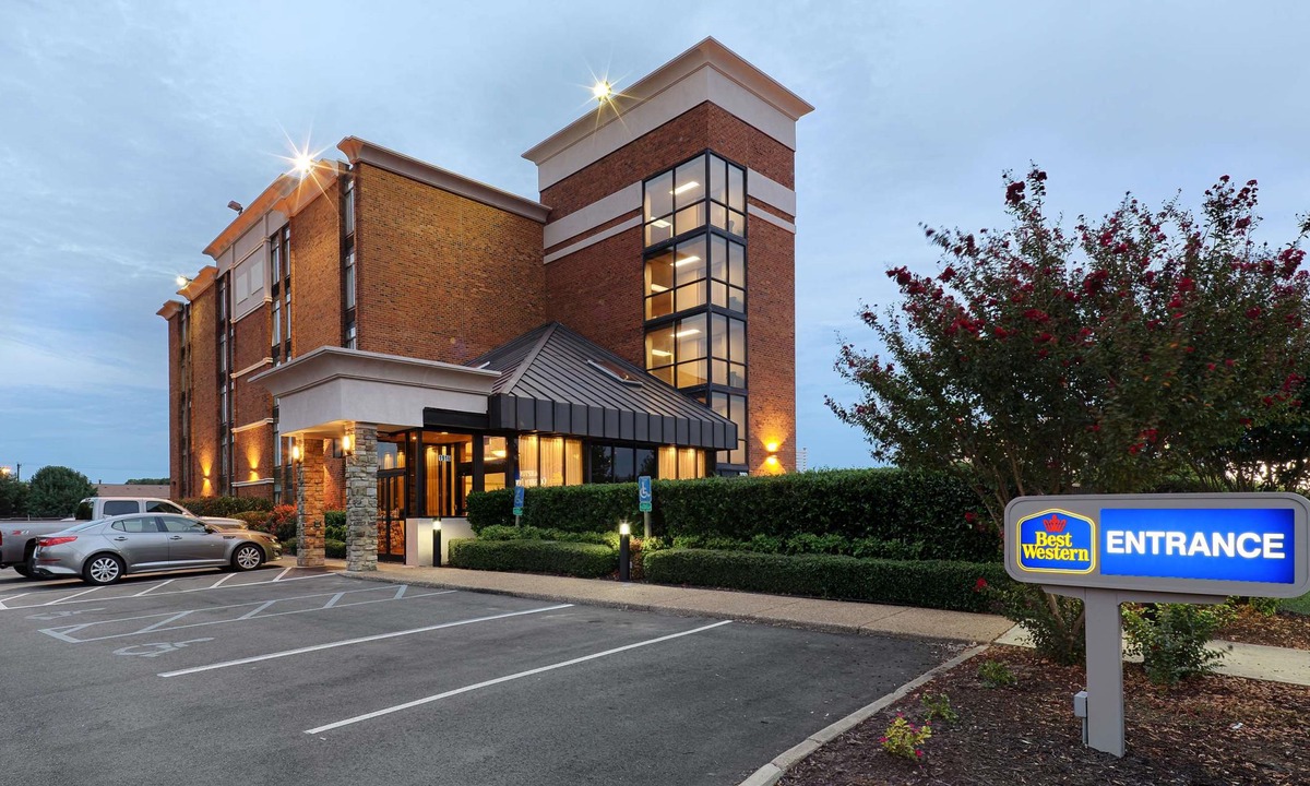 Coliseum Central Hotel | Best Western Hampton Coliseum Inn