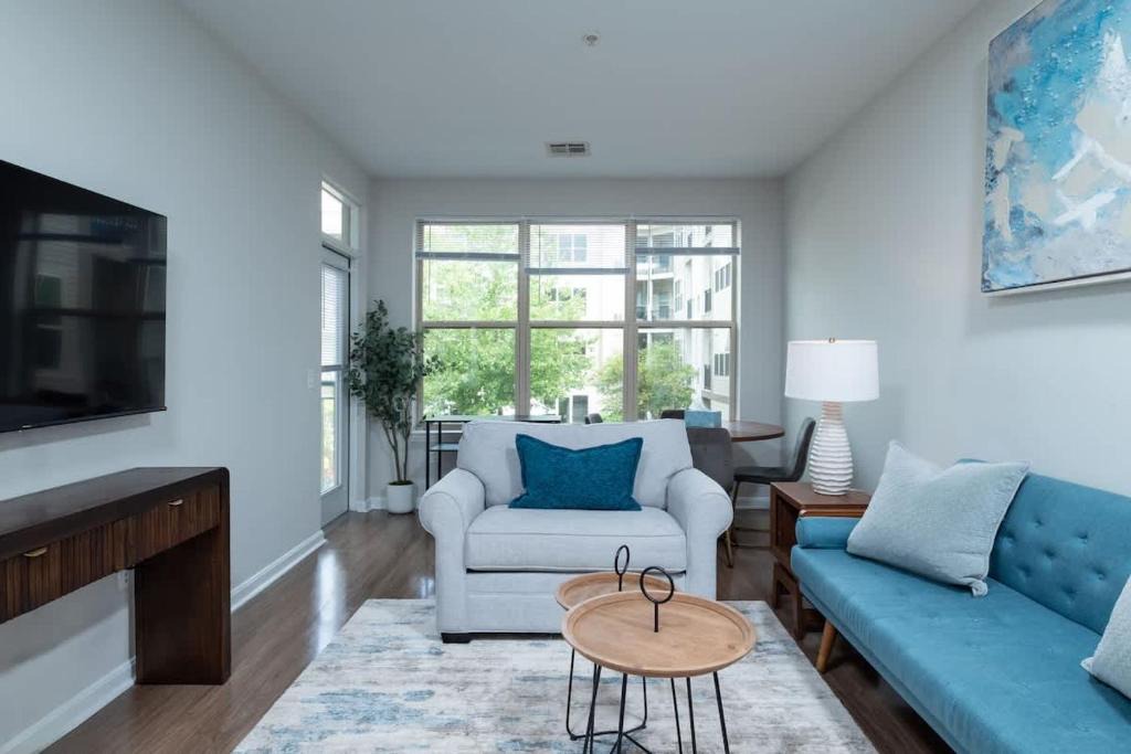 Assembly Square Apartment | Central 1-BR Condo Assembly Row Gym & Pool Sleep 5