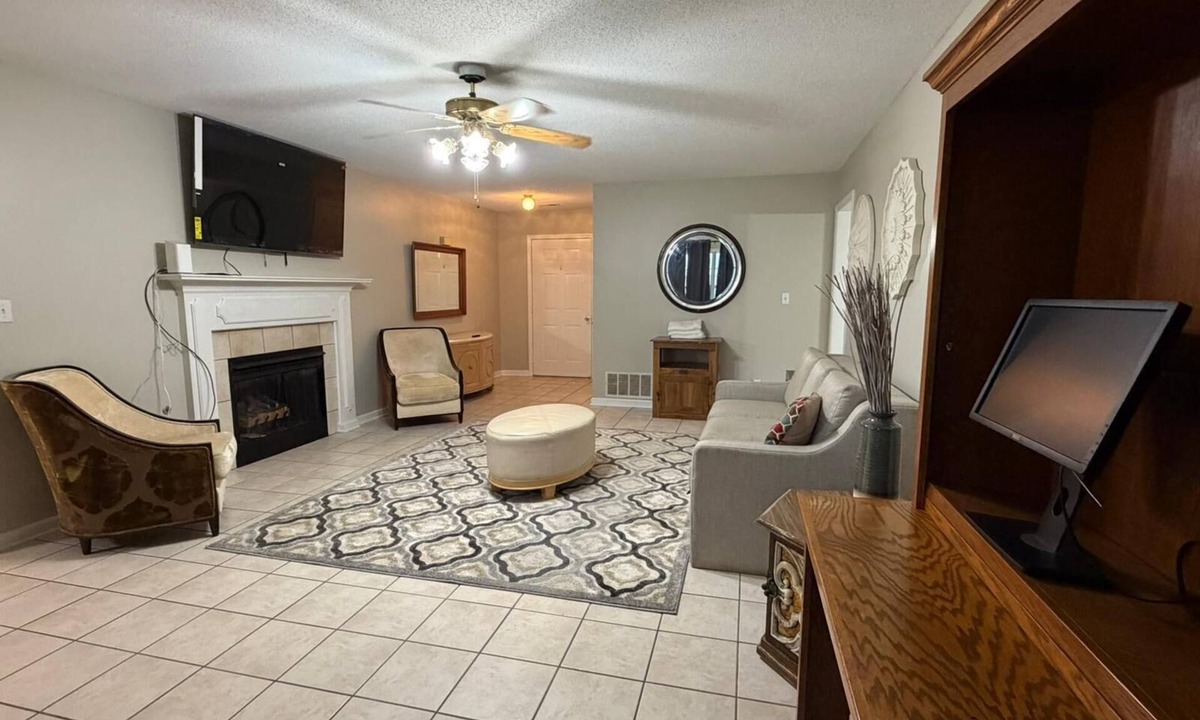 Hernando House | Charming 3-Bedroom House in Quaint Hernando
