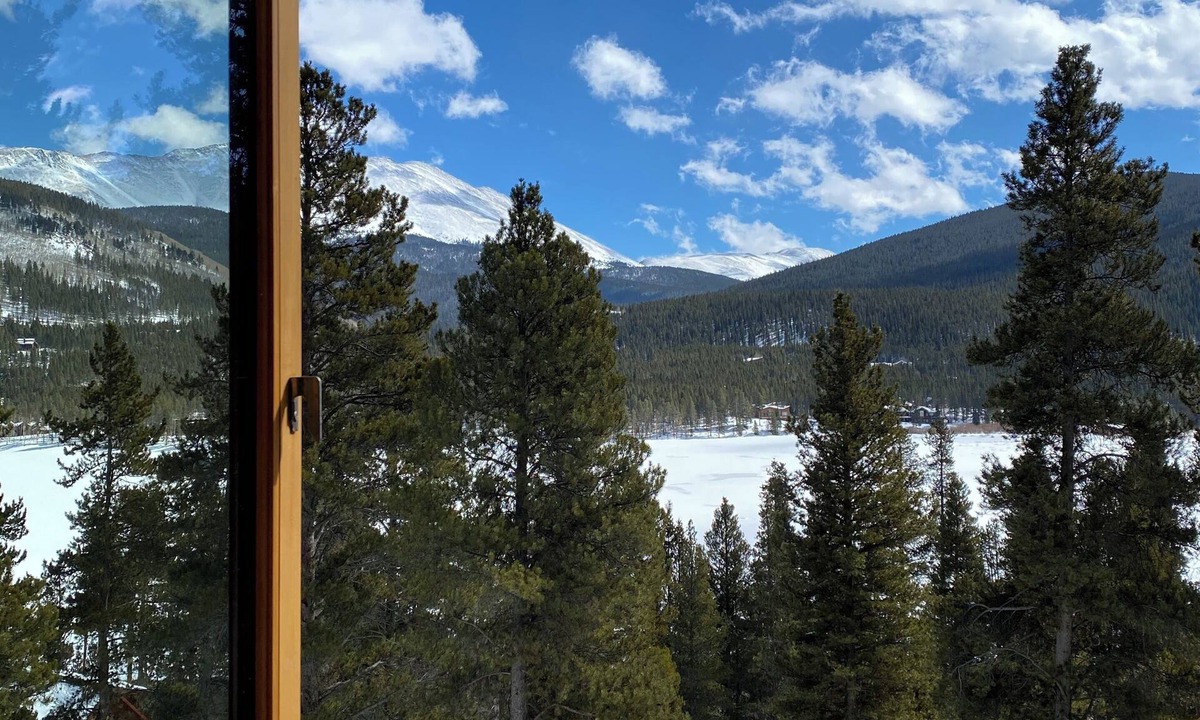 Blue River Ski Chalet | Charming 3-bedroom chalet in Blue River perfect for your getaway