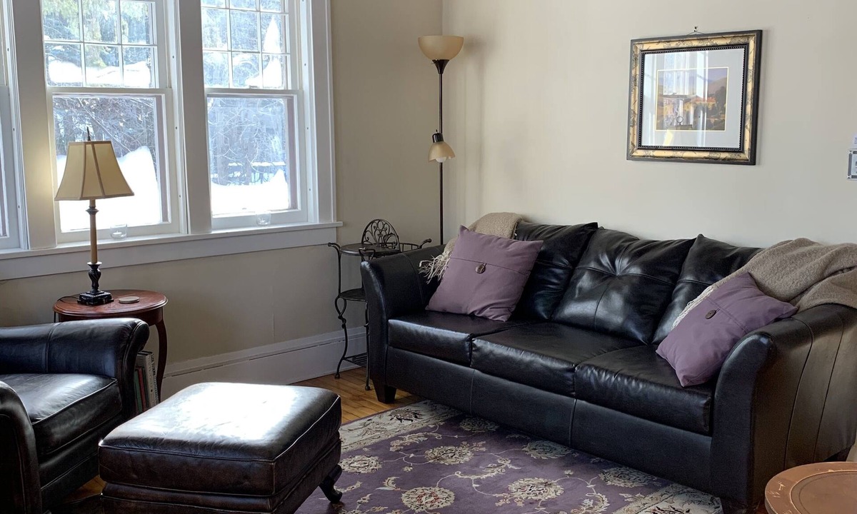 Linden Hills House | Charming Linden Hills Cottage 800 feet from Lake Harriet, also near Bde Maka Ska