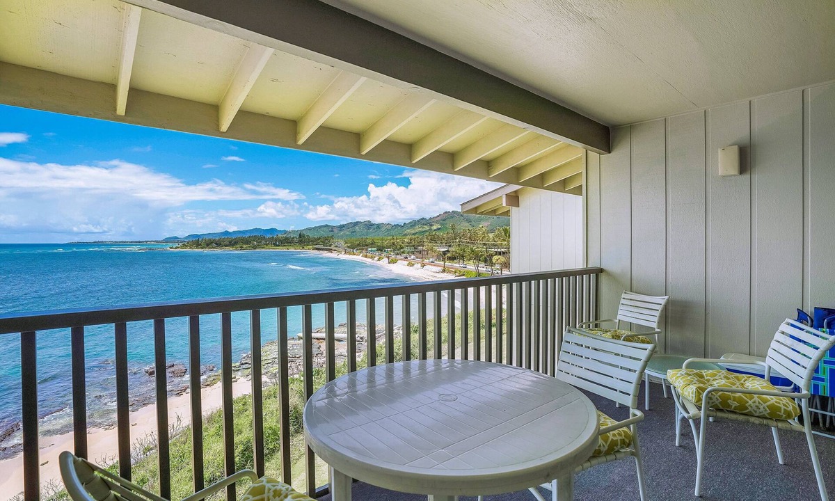 Wailua Condo | Charming Oceanfront Top Floor Condo at Wailua Bay with Stunning Views and Local Fisherman Sightings!