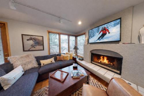 North Park City House | Empire Ski Chalet Home