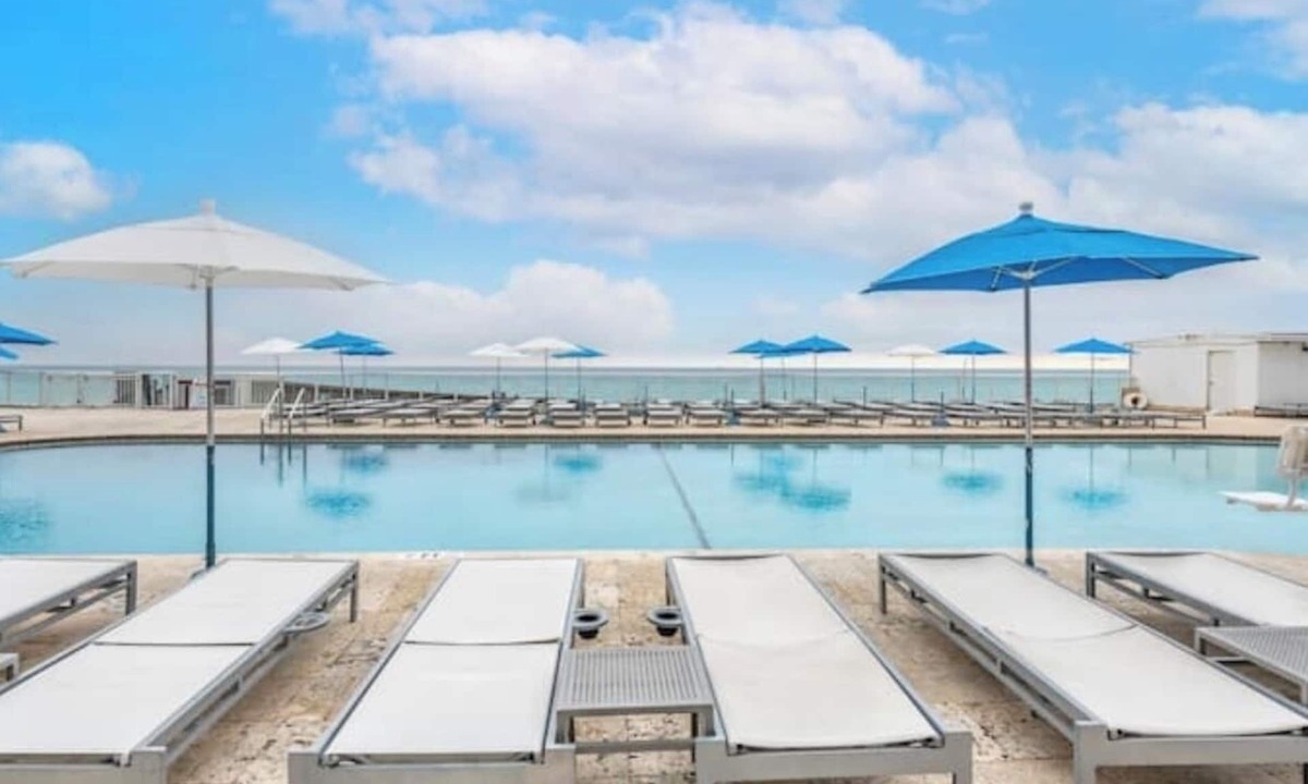 Sunny Isles Beach Apartment | Enjoy this studio located in the worderful beaches of Sunny Isles Beach, Miami!