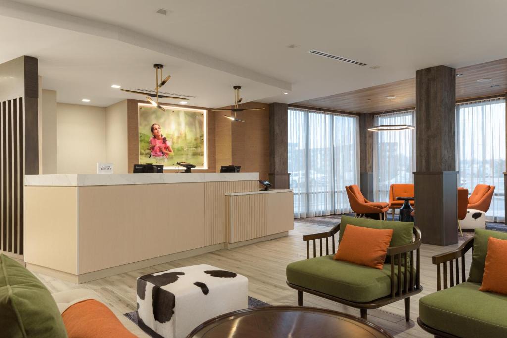 Oakley Hotel | Fairfield by Marriott Inn & Suites Cincinnati Oakley