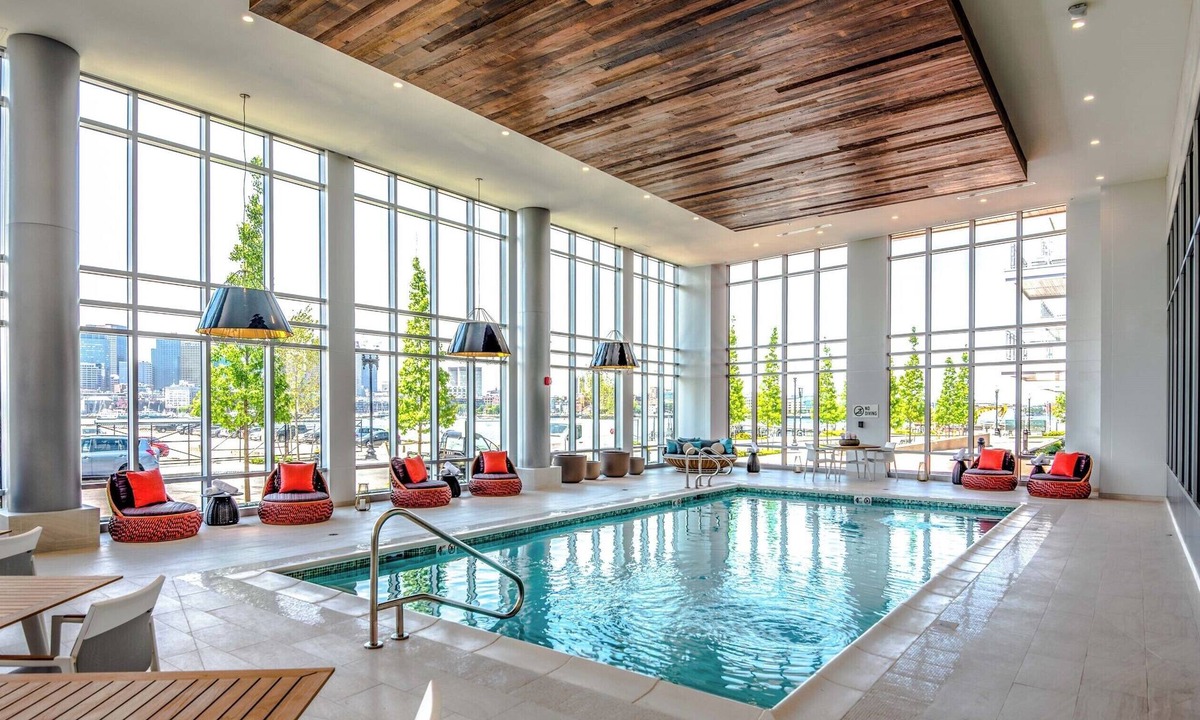 Central-Maverick Square - Paris Street Apartment | Global Luxury Suites East Boston
