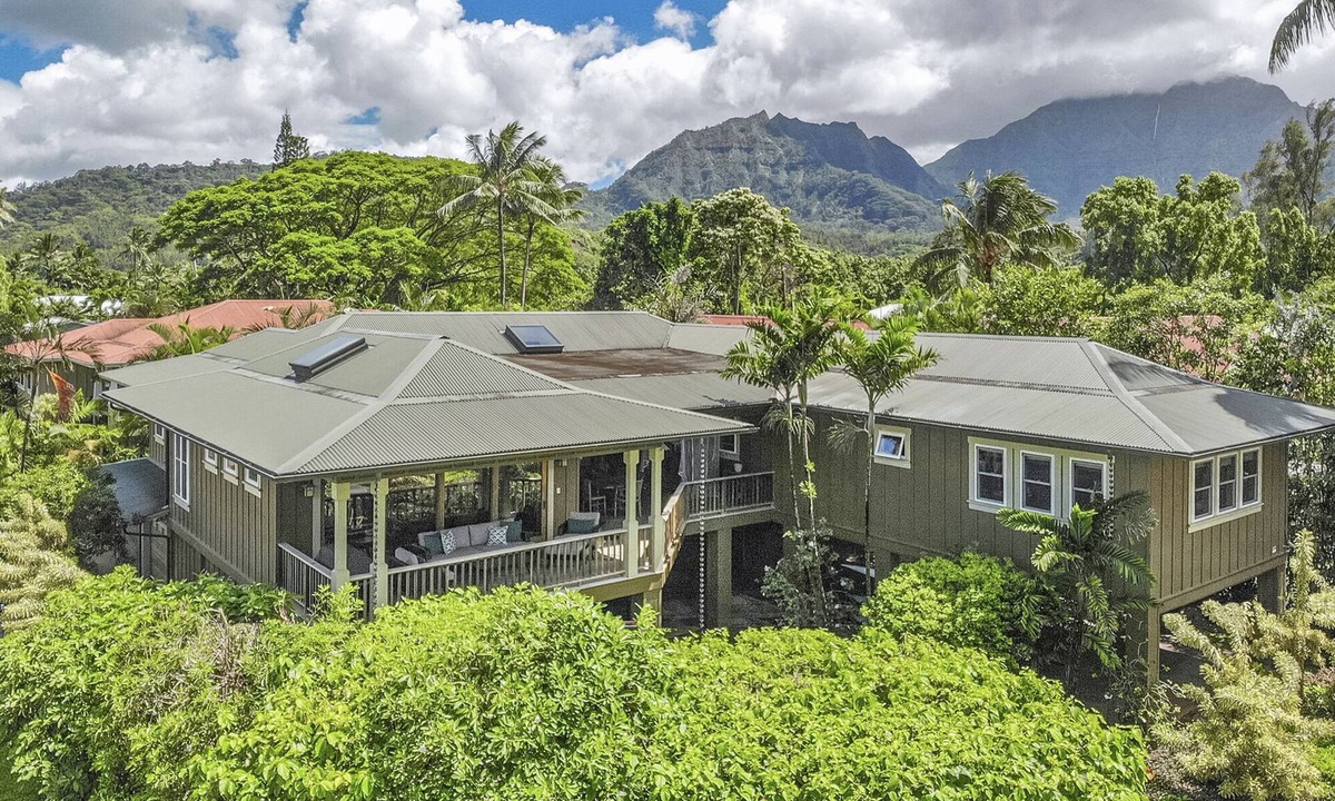 Hanalei House | Hanalei Bay House - Large, luxurious beach home! TVNC-5099