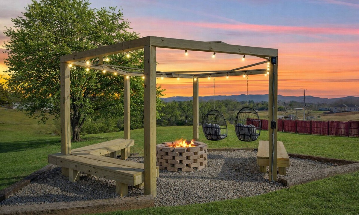 Leicester House | Hot Tub Mtn Views 15 Min to Asheville