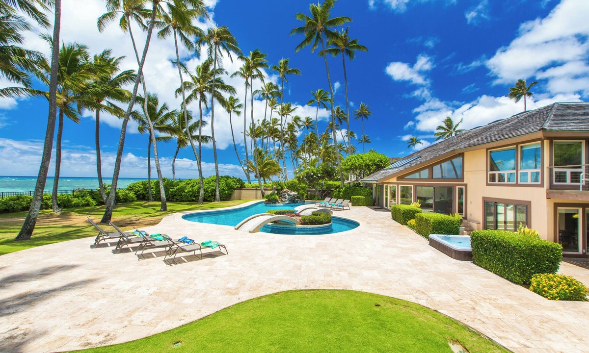 Kahala House | Kahala Mini Resort | Beachfront Luxury w/Pools, Tennis & Guest House