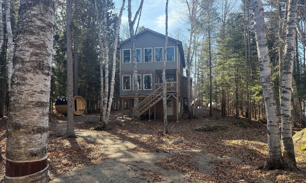 Stratton Cabin | Lakefront cabin with endless sunsets in Stratton.