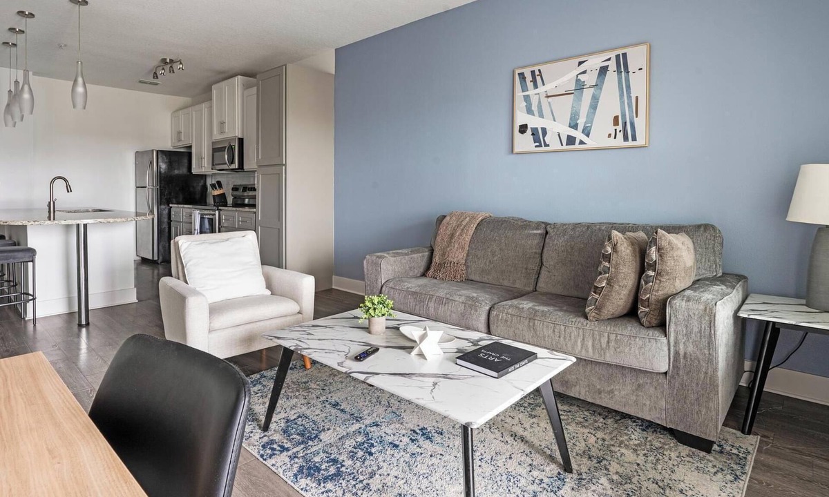 Venice Apartment | Landing | Chic 1BD, Pool, Clubhouse