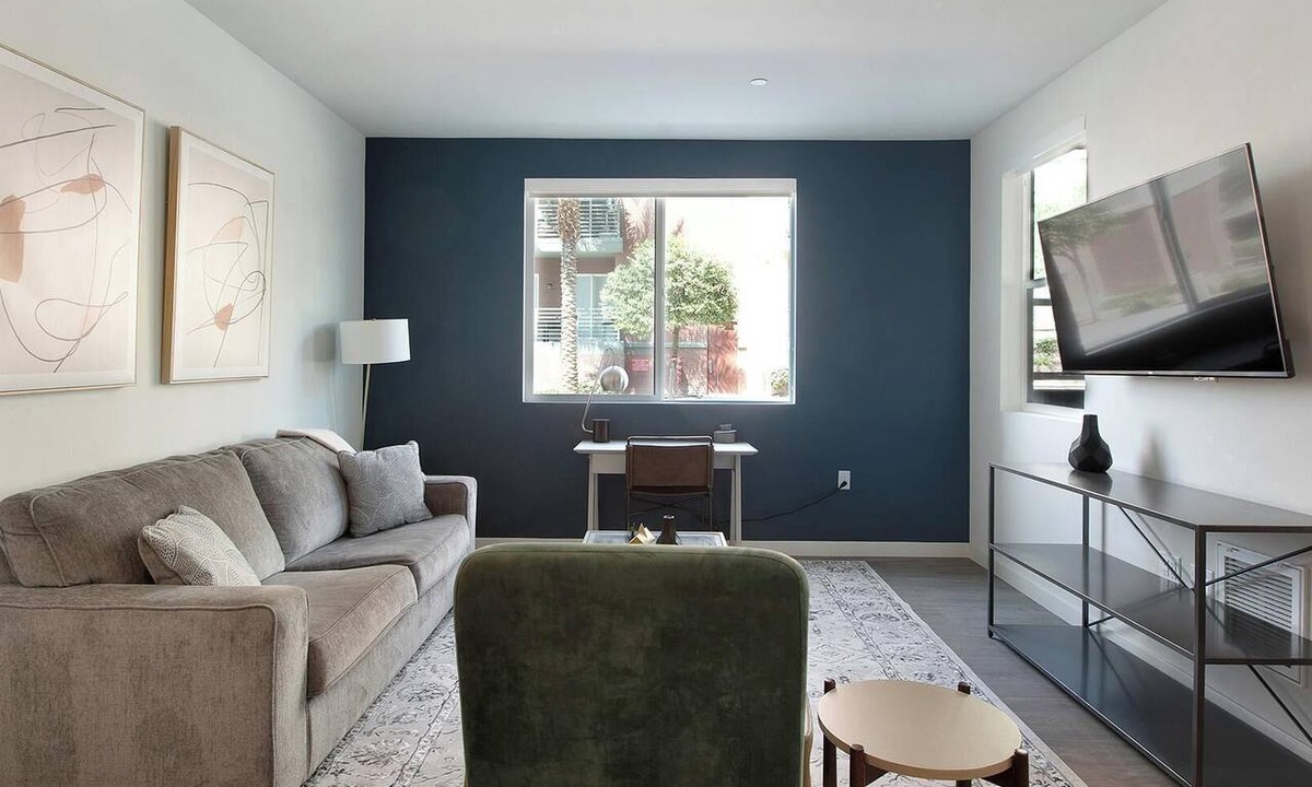 Rhodes Ranch Apartment | Landing | Chic 2BD, Courtyard, Pool