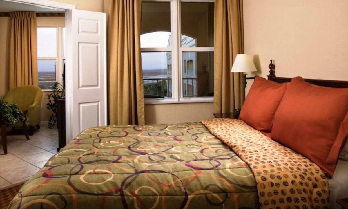 Weston Apartment | Large 2BR 2BTH Timeshare Apt in Weston, Fl. 12/28/24-01/04/25
