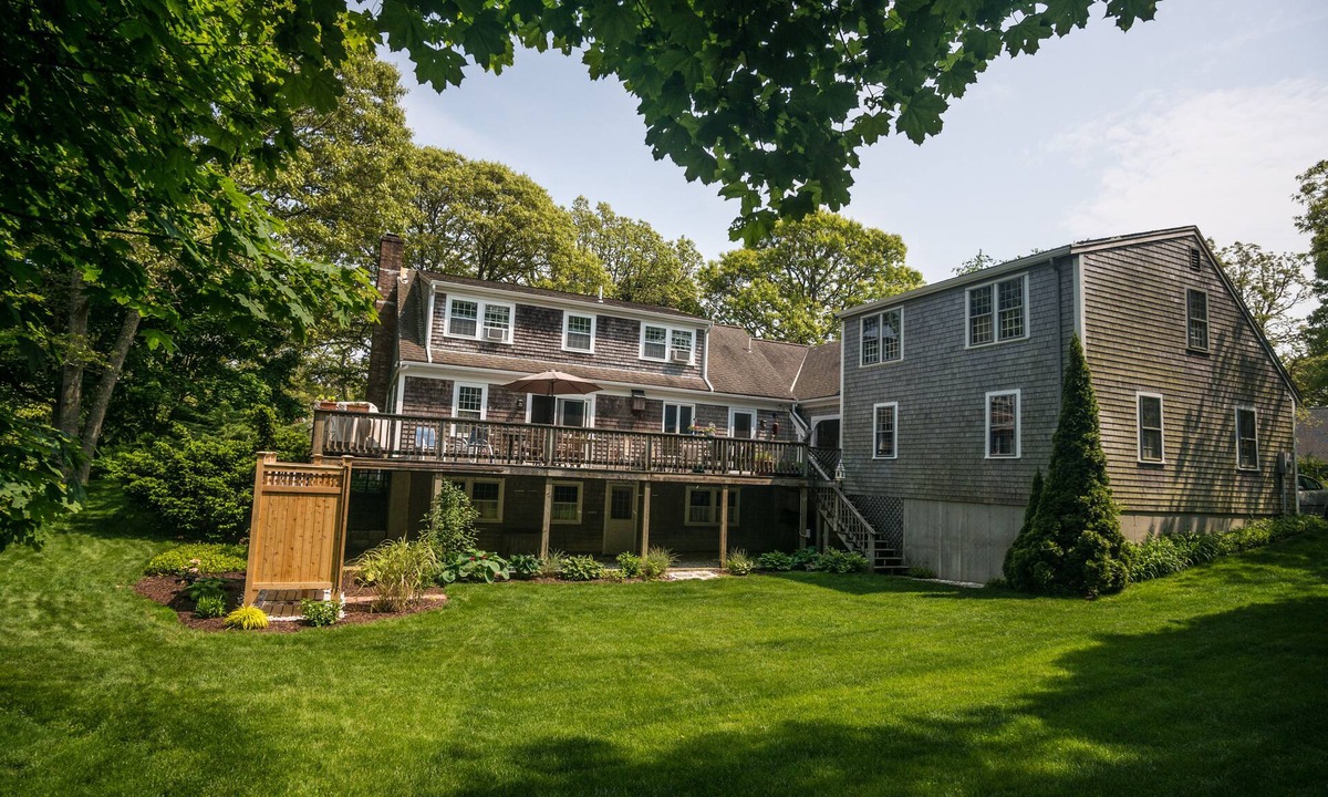 South Orleans House | Large, Charming Cape Cod Home Close To Orleans And Chatham Beaches