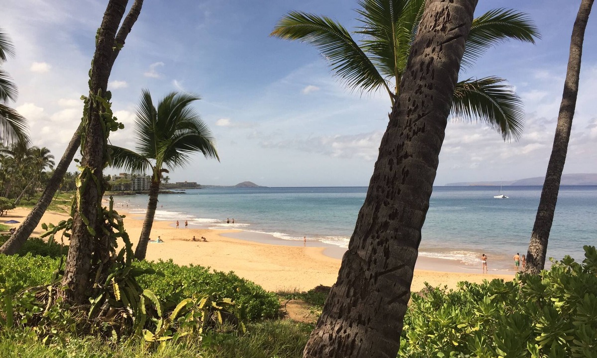 Kihei Condo | Largest ‘One of a Kind’ 2-bd 2-Bth Condo.A/C throughout, Washer/Dryer, King Beds