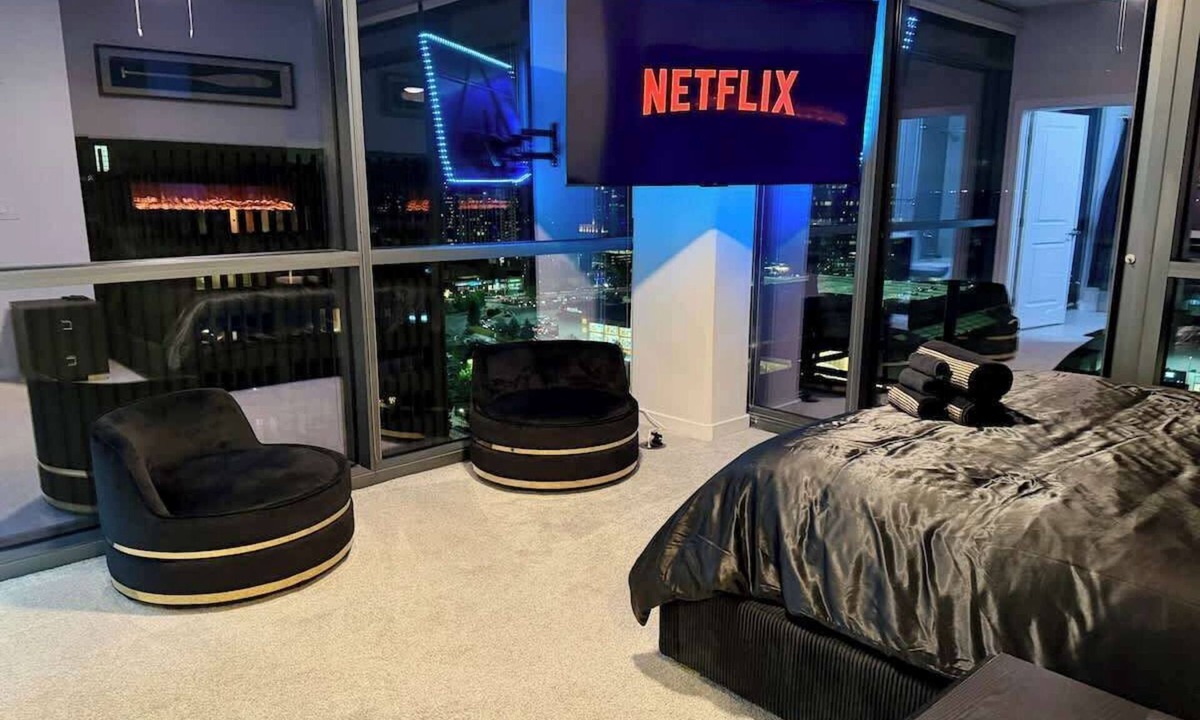 North Buckhead Apartment | Lenox Mall - Panoramic Kingdom | Penthouse Views