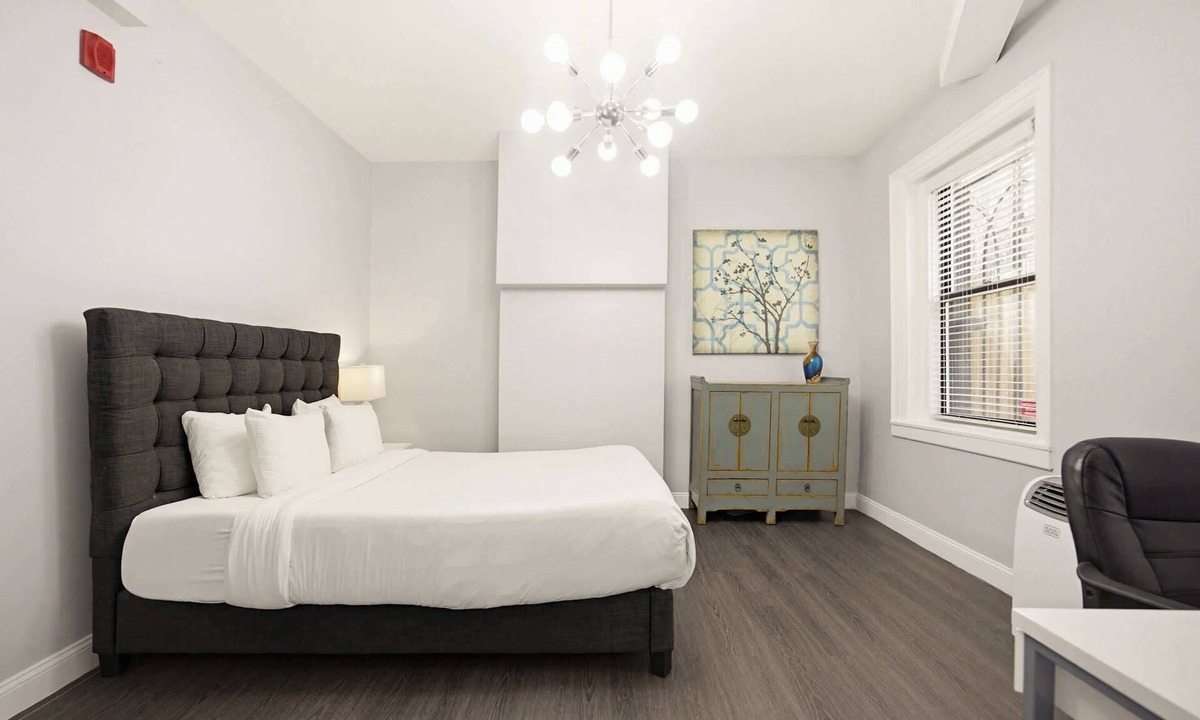 Bay Village Apartment | Lower Level Studio, Stay Tonight!