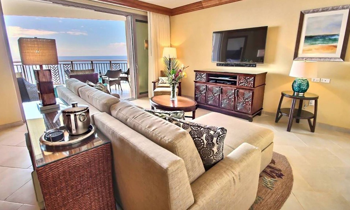 Lahaina Resort | LUXURY BEACHFRONT KAANAPALI RESIDENCE CLUB + AMENITIES, 2BR VILLA