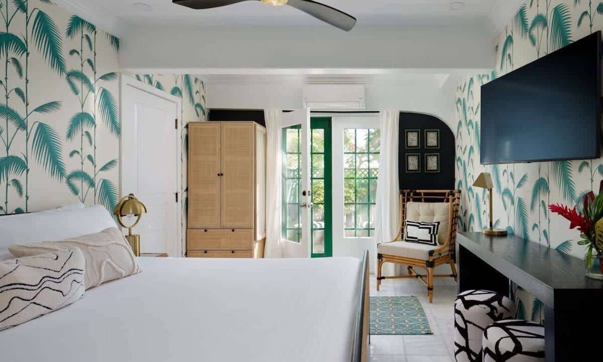Wailuku House | Mele Suite - Private Patio Retreat | ADA Compliant