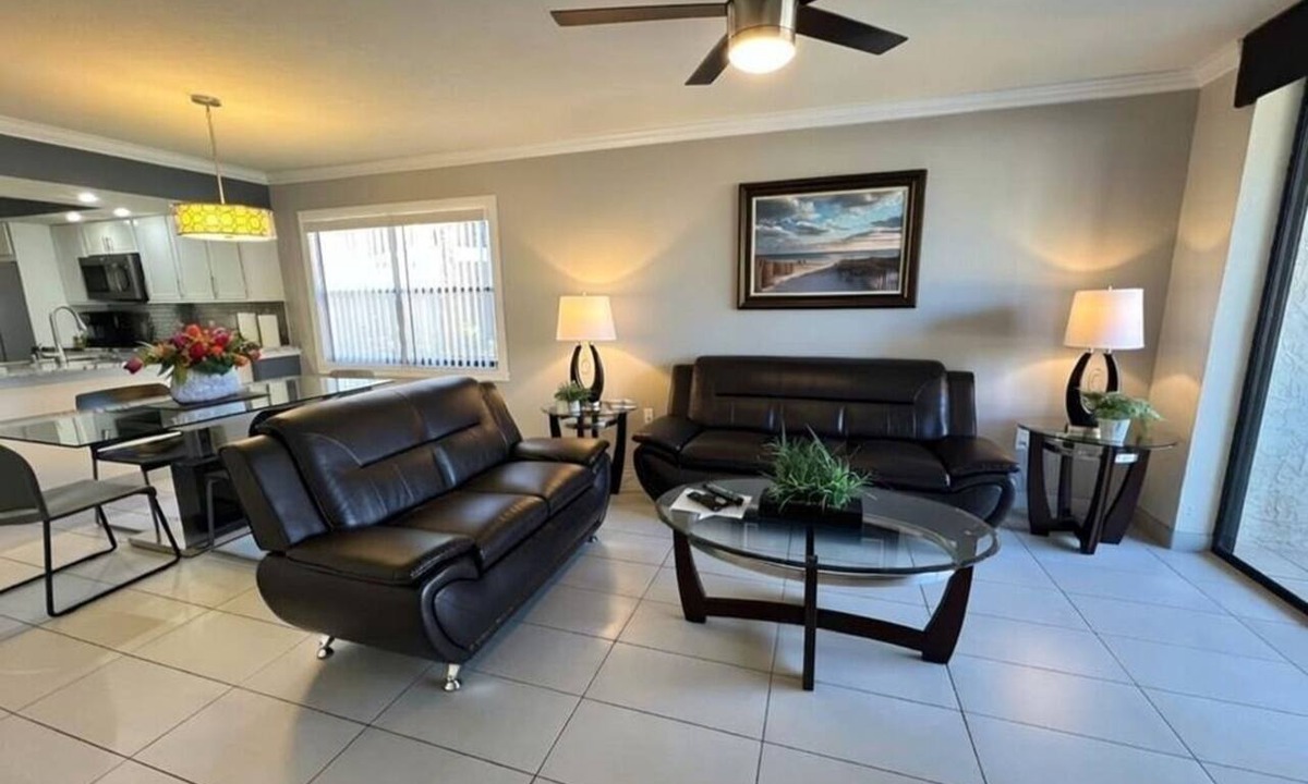 South Bradenton Condo | Modern Lakeview Resort Retreat Near IMG & Anna Maria Beaches w/Pools & Hot Tubs