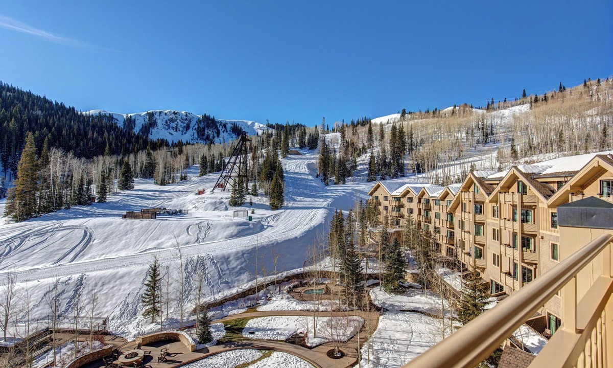 Empire Pass Apartment | Montage Haven | Ski-in/Ski-out luxury escape