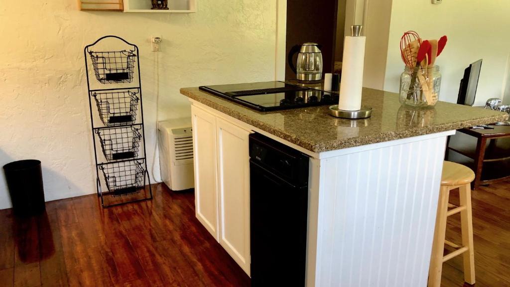 Mendenhaven House | Nugget Place-Includes three separate two bedroom units near Mendenhall Glacier-DISCOUNTS ON TOURS!