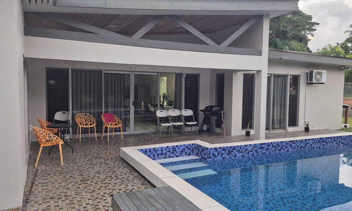 Pacific Harbour House | Pacific Harbour Pool Villa — Near Beach & Lake