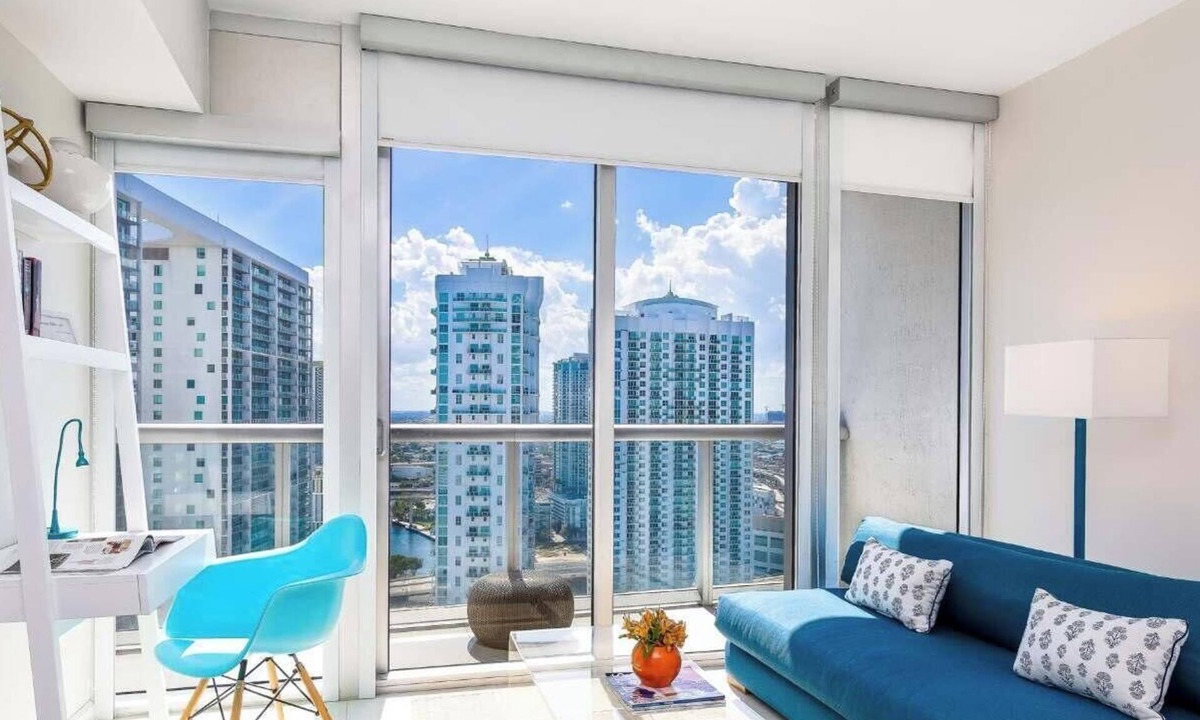 Downtown Miami Apartment | Playful Studio Suite | Walk to Brickell