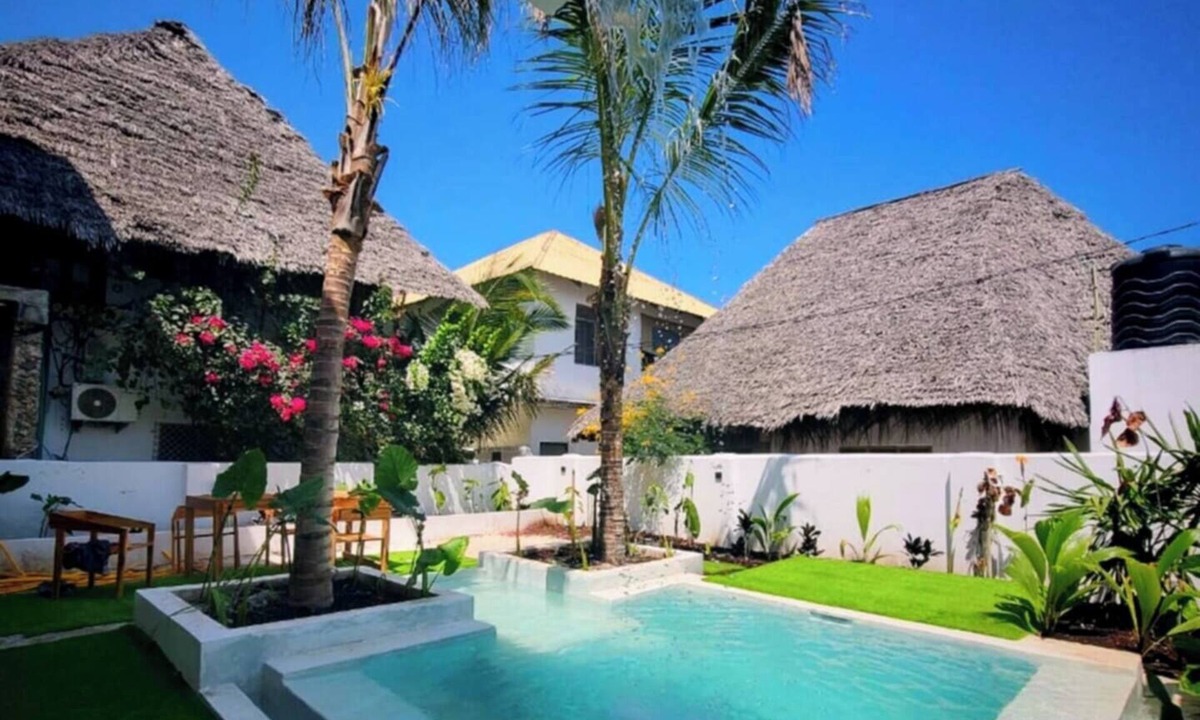 Paje Villa | Private 4 sleeper Villa with garden & pool in Paje Zanzibar steps to Paje Beach