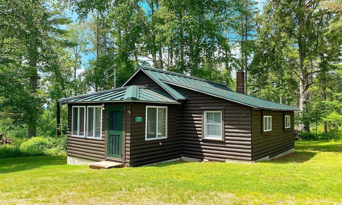 Rangeley House | Rangeley Manor 8 | Shared Water Access to Rangeley Lake