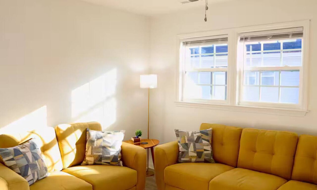 Smithfield Apartment | Retro Duplex | 2BR · Park & Splash Pad