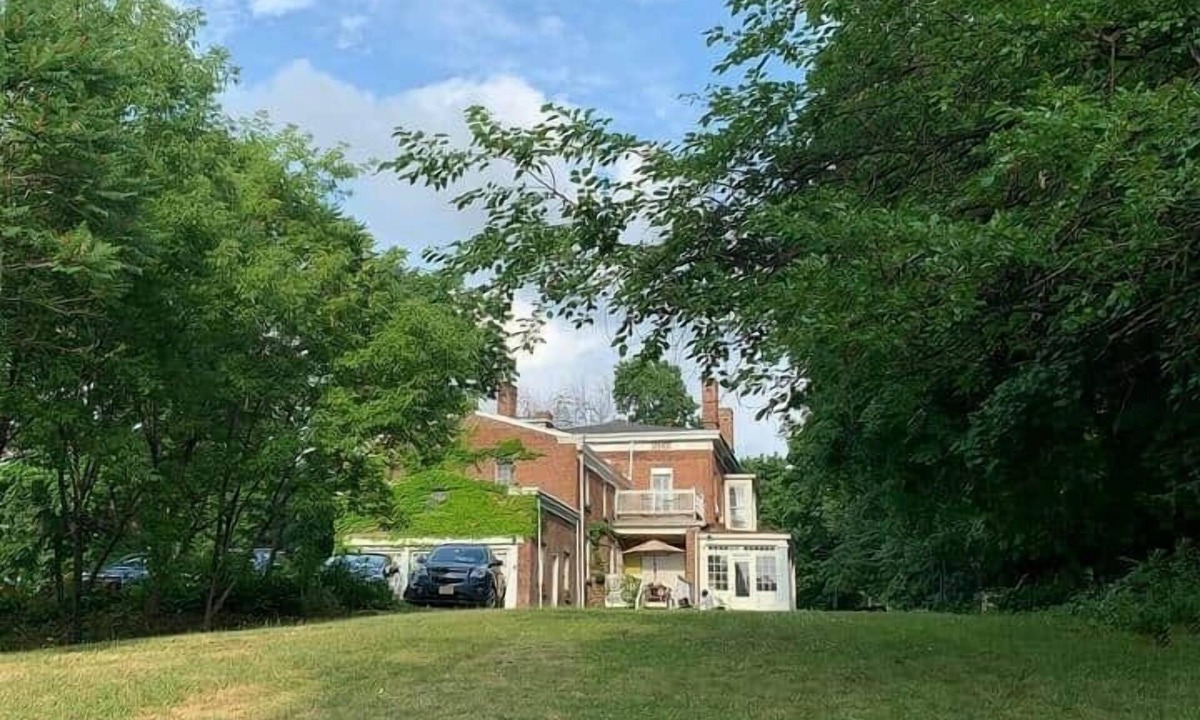Newtonville House | Riverfront Rustic 1824 Mansion