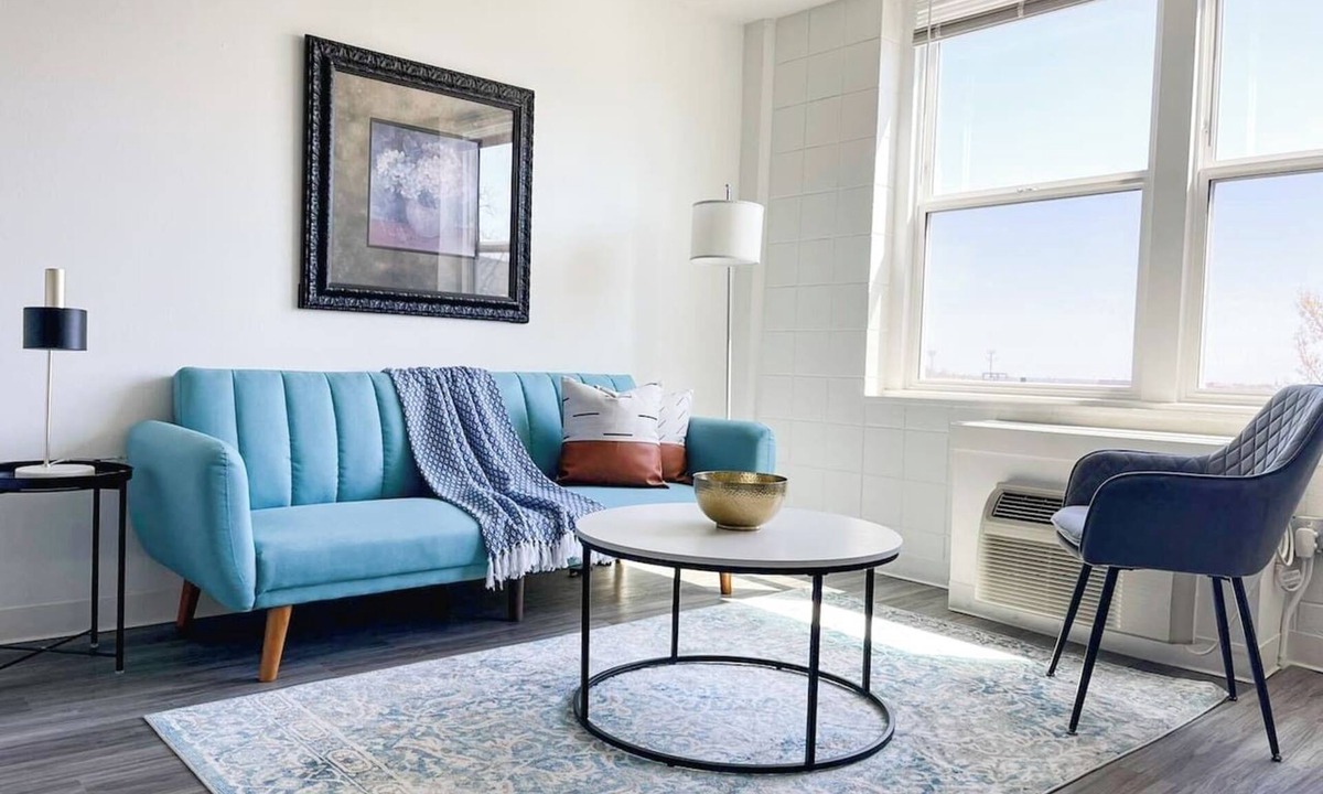 Corryville Apartment | Sleepover | Elegant 1BD/1BA + Gym - Cincinnati