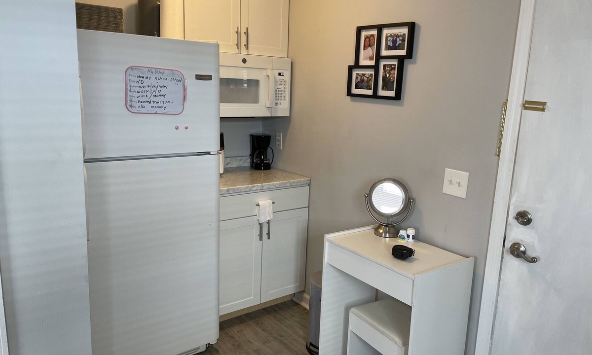 Surfside Beach Apartment | Small Efficiency near Surfside Beach Pier