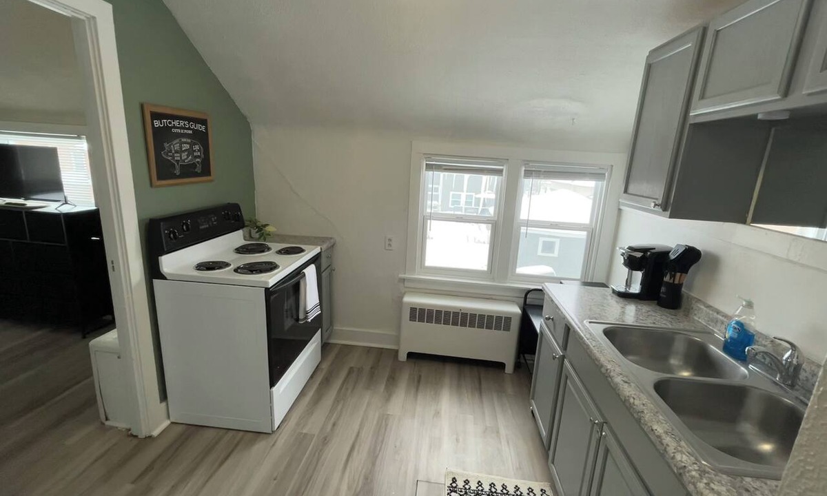 Buchanan Apartment | Spacious 3-bedroom apartment in cool Buchanan with AC