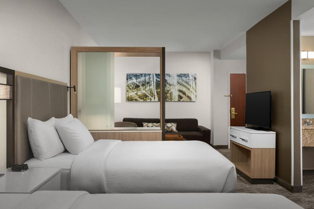 Peabody Hotel | SpringHill Suites Boston Peabody
