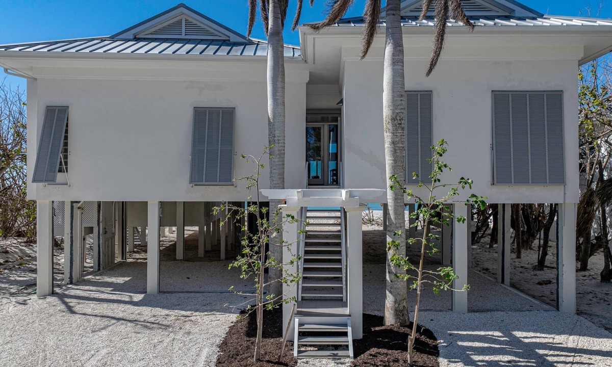 Boca Grande House | Stunning Beachfront Home 3-bedroom, 3-bathroom home on Boca Grande