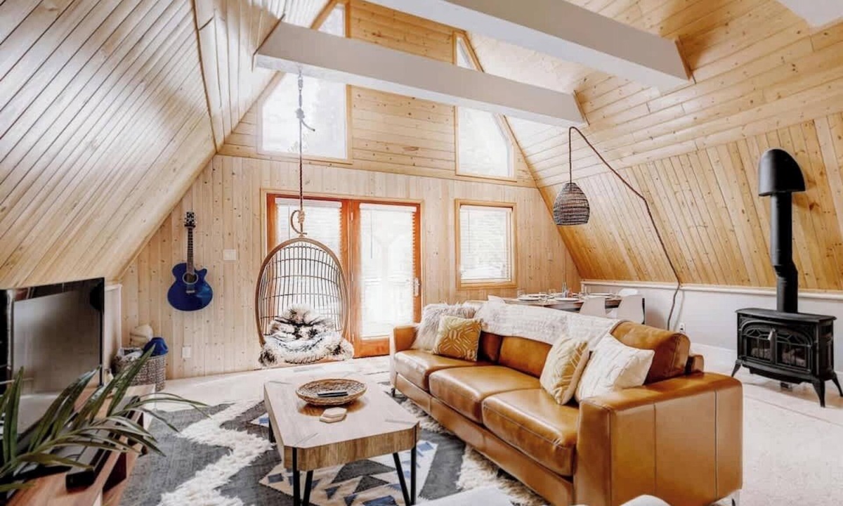 Blue River House | The Fox A-Frame | An Intimate Mountain Retreat