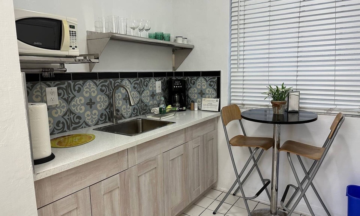 South Pointe Apartment | This comfortable Studio setup features 2 queen beds, fast WiFi, and the rare perk of FREE parking. A great home base for enjoying Miami, plus stay in the heart of South Beach’s coveted SoFi neighborhood—a short walk to the sand.