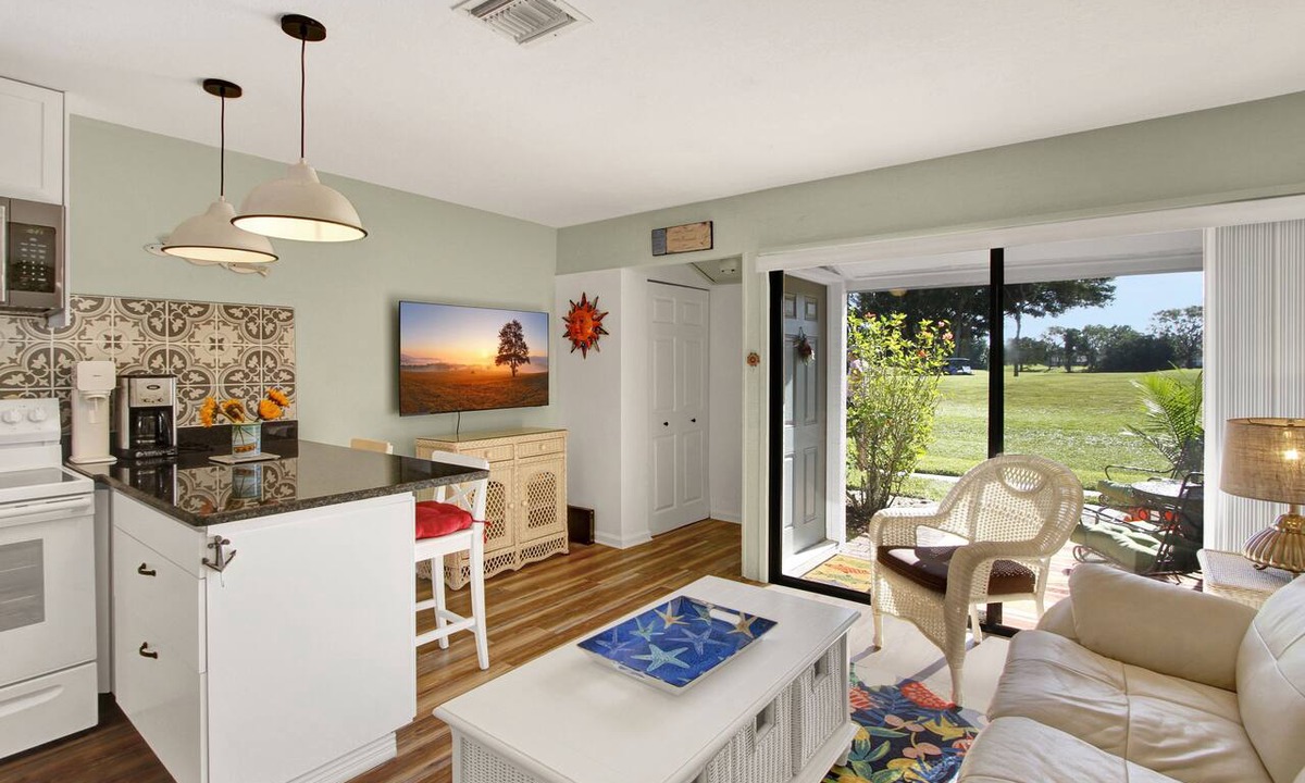 Bunker Oaks Condo | Vibrant 1bed/1bath Golf Course Front in the Meadows