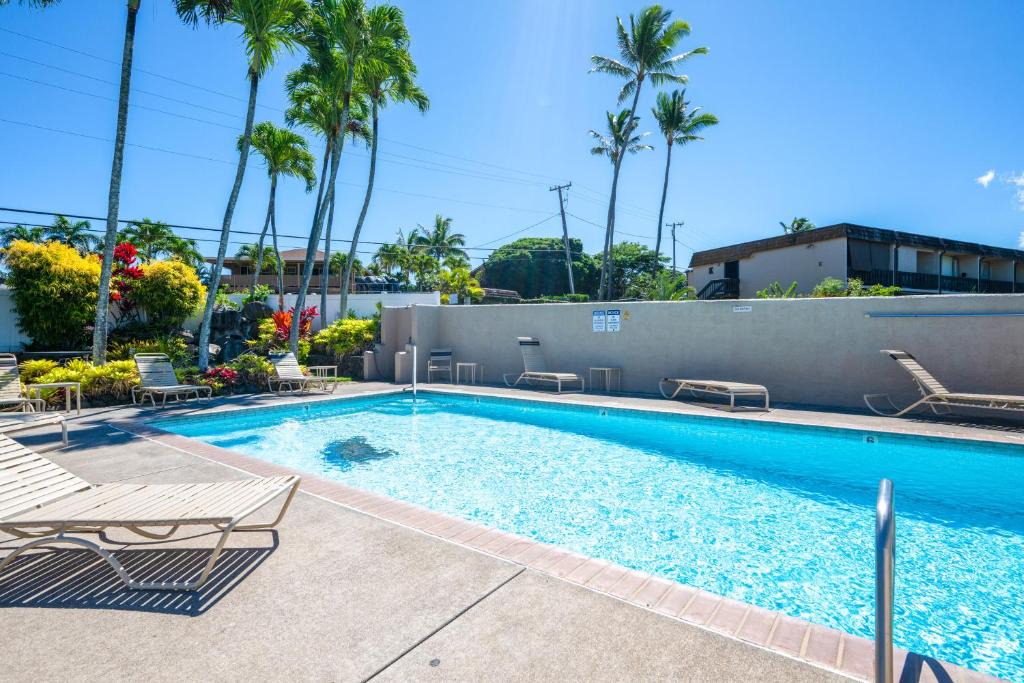 Napili House | Walk to Napili Bay Beach! Mtn-View Lahaina Condo