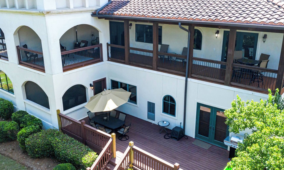 Eatonton Villa | Waterfront Cuscowilla Villa 2 Bedroom Suite on Lake Oconee with assigned Boat Slip