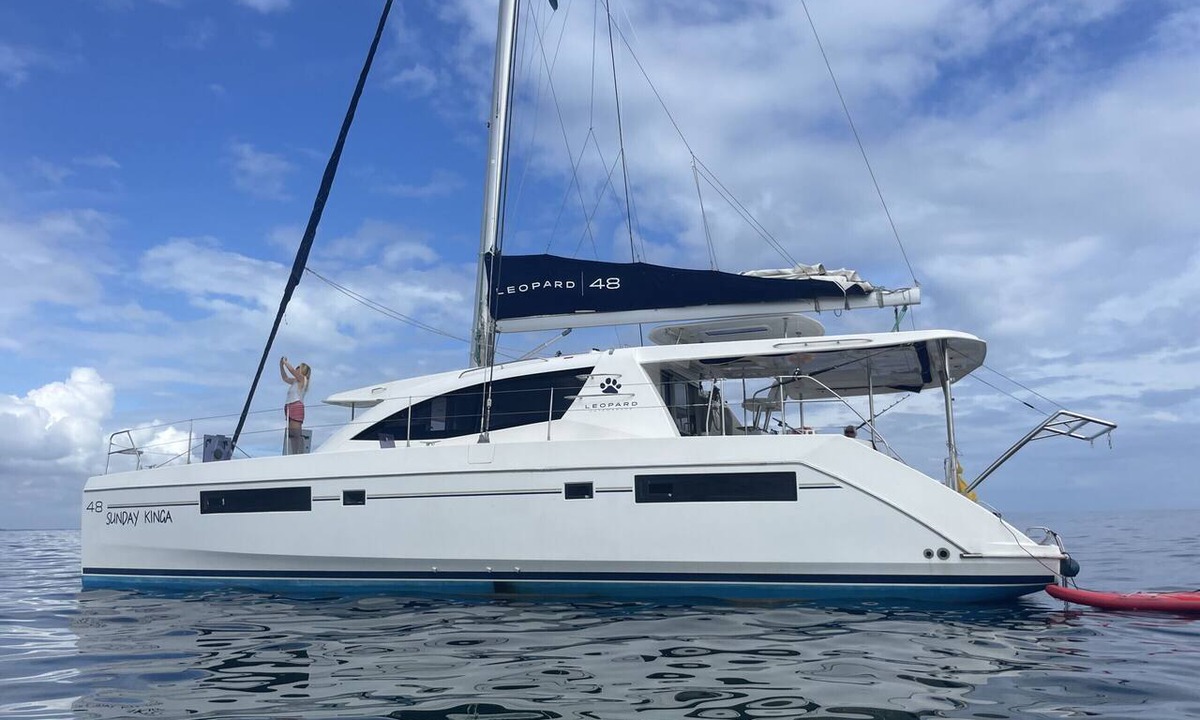 Stone Town Boat Rental | Zanzibar's Sun-Kissed Sailing Experience